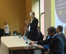Governo reúne lideranças para debater o desenvolvimento da região do Litoral do Paraná