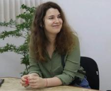 Pesquisadora ucraniana especializada em literatura oferece curso de poesia na UEL