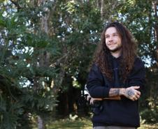 Estudo analisa mudanças na composição da avifauna do campus da UEL