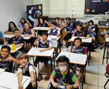 Pesquisadores paranaenses levam ciência e inovação a crianças nas férias escolares