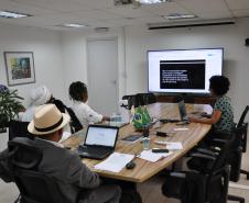 Pesquisadores e professores universitários debatem perspectivas raciais na ciência