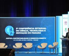 Comunidade científica debate diretrizes para a Ciência, Tecnologia e Inovação do Paraná