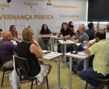 Comunidade científica debate diretrizes para a Ciência, Tecnologia e Inovação do Paraná