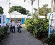 Governador em exercício destaca força do agro paranaense em visita à Expoingá