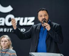 Professores que participaram do Ganhando o Mundo debatem experiência internacional