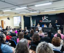 Professores que participaram do Ganhando o Mundo debatem experiência internacional