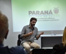 Servidores participam de palestra que integra a campanha Junho Paraná sem Drogas