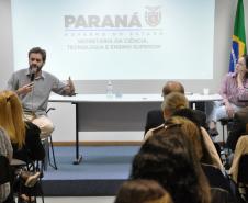 Servidores participam de palestra que integra a campanha Junho Paraná sem Drogas