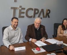 Tecpar concede primeira certificação para laboratório veterinário