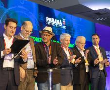 Tecpar e Sebrae-PR formalizam parceria em projeto de inovação em saúde e biotecnologia