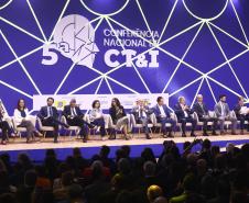 Paraná discute diretrizes para a ciência, tecnologia e inovação em conferência em Brasília