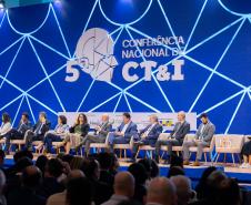 Paraná discute diretrizes para a ciência, tecnologia e inovação em conferência em Brasília