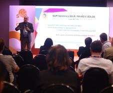 Paraná discute diretrizes para a ciência, tecnologia e inovação em conferência em Brasília