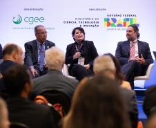 Paraná discute diretrizes para a ciência, tecnologia e inovação em conferência em Brasília
