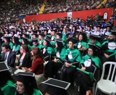 UEL forma primeiras turmas de Biotecnologia e Nutrição