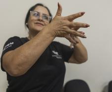 Aluno surdo vai defender tese de doutorado sobre o ensino de Libras na UEM