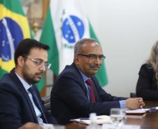 Comitiva da Índia visita Paraná para planejar instalação de supercomputadores 