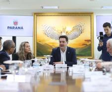 Comitiva da Índia visita Paraná para planejar instalação de supercomputadores 