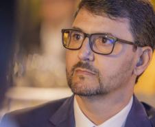 Reitor da Unioeste toma posse na presidência da Apiesp