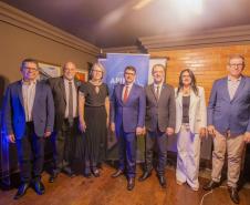 Reitor da Unioeste toma posse na presidência da Apiesp
