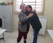 Pesquisadora da Unicentro inova com transformação de resíduo de alumínio como base em tratamento de água e pigmento para indústria