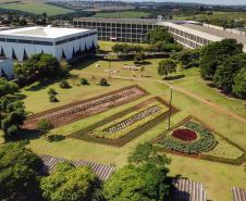 Com oferta de 1.324 vagas, vestibular 2025 da Unioeste já está com inscrições abertas