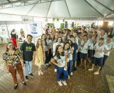 Pavilhão científico reúne milhares de visitantes e abre Paraná Faz Ciência na UEM
