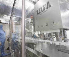 Tecpar moderniza laboratório de vacina antirrábica para ampliar capacidade de produção
