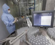 Tecpar moderniza laboratório de vacina antirrábica para ampliar capacidade de produção