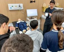 Rota da Inovação leva mais de 400 alunos da rede estadual para conhecer ambientes inovadores