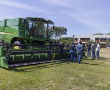 Máquinas agrícolas permitem aos alunos da UEM imersão em inovação tecnológica