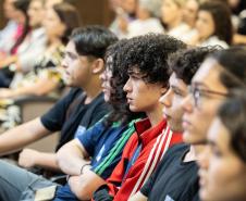 Governo lança Aprova Paraná Universidades para ampliar acesso ao Ensino Superior