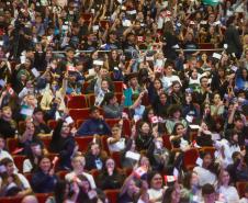 Ganhando o Mundo: 1,3 mil alunos passam pela preparação final antes do intercâmbio