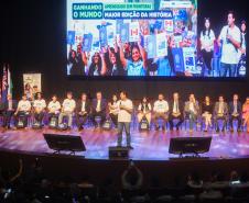 Ganhando o Mundo: 1,3 mil alunos passam pela preparação final antes do intercâmbio