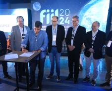 Paraná lança editais para capacitar empreendedores e expandir conectividade em ambientes de inovação