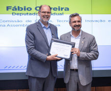 Prêmio Mecenas da Inovação homenageia 16 pessoas de destaque na área no Paraná