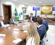 O governador Carlos Massa Ratinho Junior assinou nesta segunda-feira (02) o convênio entre o Governo do Estado e a Universidade Federal do Paraná (UFPR) para construção da sede própria da instituição em Jandaia do Sul, no Vale do Ivaí.