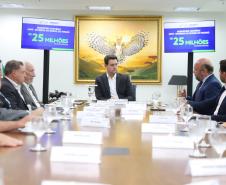 O governador Carlos Massa Ratinho Junior assinou nesta segunda-feira (02) o convênio entre o Governo do Estado e a Universidade Federal do Paraná (UFPR) para construção da sede própria da instituição em Jandaia do Sul, no Vale do Ivaí.