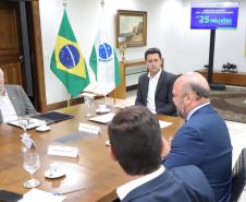 O governador Carlos Massa Ratinho Junior assinou nesta segunda-feira (02) o convênio entre o Governo do Estado e a Universidade Federal do Paraná (UFPR) para construção da sede própria da instituição em Jandaia do Sul, no Vale do Ivaí.