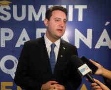 Ratinho Junior destaca conquistas da educação em evento da Gazeta do Povo