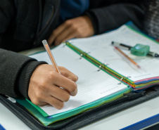 Educação prorroga as inscrições para o programa Aprova Paraná Universidades até o dia 30