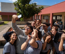 Adesão ao Aprova Paraná Universidades encerra na quinta; 30 mil alunos já se inscreveram