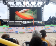 Cinema na Praia garante diversão e educação ambiental a crianças no Verão Maior Paraná