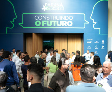 Governador destaca parceria com municípios na abertura do Paraná Mais Cidades