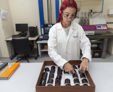 Tecpar protege saúde do consumidor com análise de embalagens de medicamentos