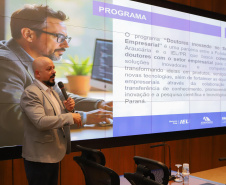 Estado concederá 100 bolsas de R$ 5 mil para doutores inovarem em empresas paranaenses