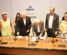 Estado concederá 100 bolsas de R$ 5 mil para doutores inovarem em empresas paranaenses