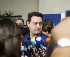 Ratinho Junior apresenta panorama do Estado a prefeitos no Paraná Mais Cidades