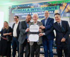 Governo do Paraná lança concurso de inovação para criação de bengalas inteligentes