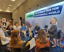 Paraná fortalece internacionalização universitária em evento global de educação